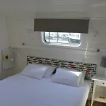 Tagus Marina ספינת מלון *